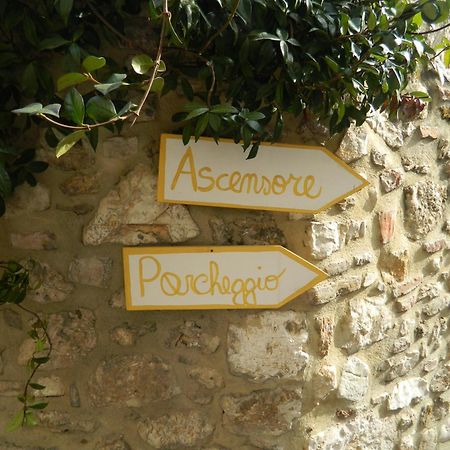Casa Dell'Oliveto "Parcheggio Gratuito" Lägenhet Narni Exteriör bild