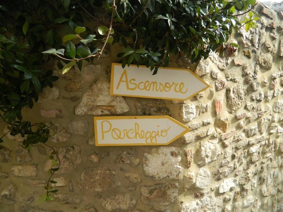 Casa Dell'Oliveto "Parcheggio Gratuito" Lägenhet Narni Exteriör bild
