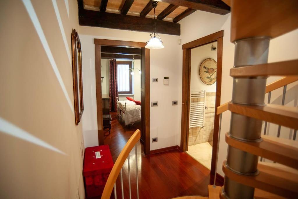 Casa Dell'Oliveto "Parcheggio Gratuito" Lägenhet Narni Exteriör bild