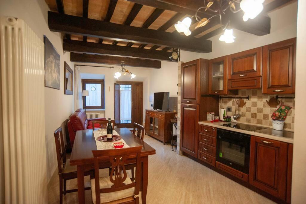 Casa Dell'Oliveto "Parcheggio Gratuito" Lägenhet Narni Exteriör bild
